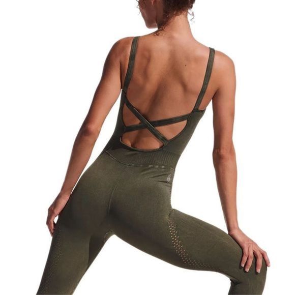 ⚠️SOLD-OUT✅9/4/23⚠️Free People Movement Good Karma Onesie - Picture 3 of 12